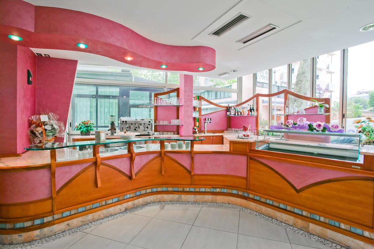Hotel Le Lune Gatteo a Mare Εξωτερικό φωτογραφία